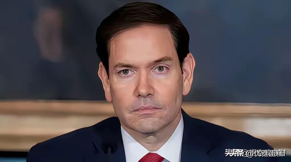 鲁比奥:中国现阶段的核武库规模确实不如美国，但这根本不重要。
​鲁比奥就是想逼着