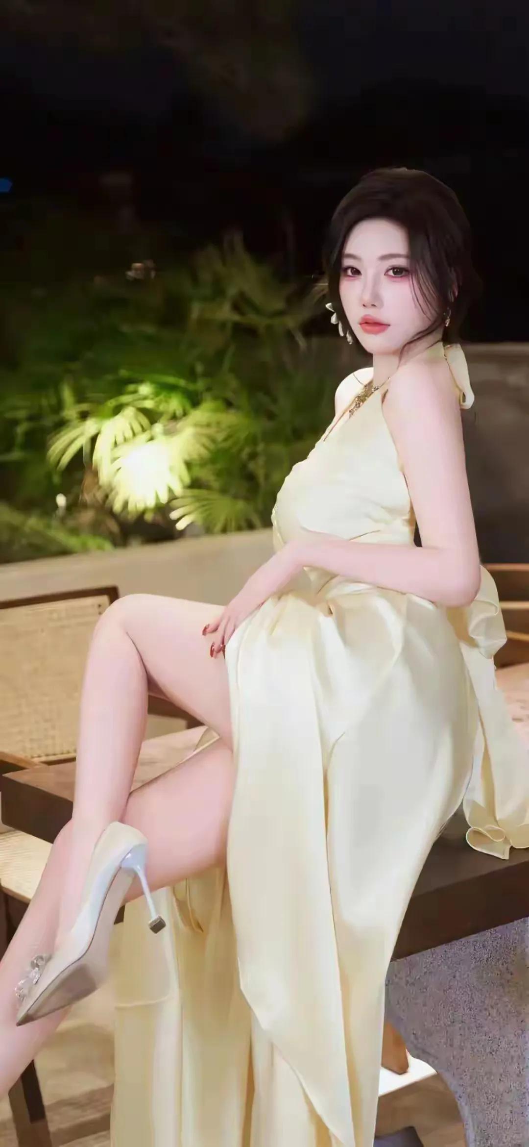 上联：桥下有水水追水，请对下联你一眼就爱上的诗句是哪一句 你认为道德重要还是金钱