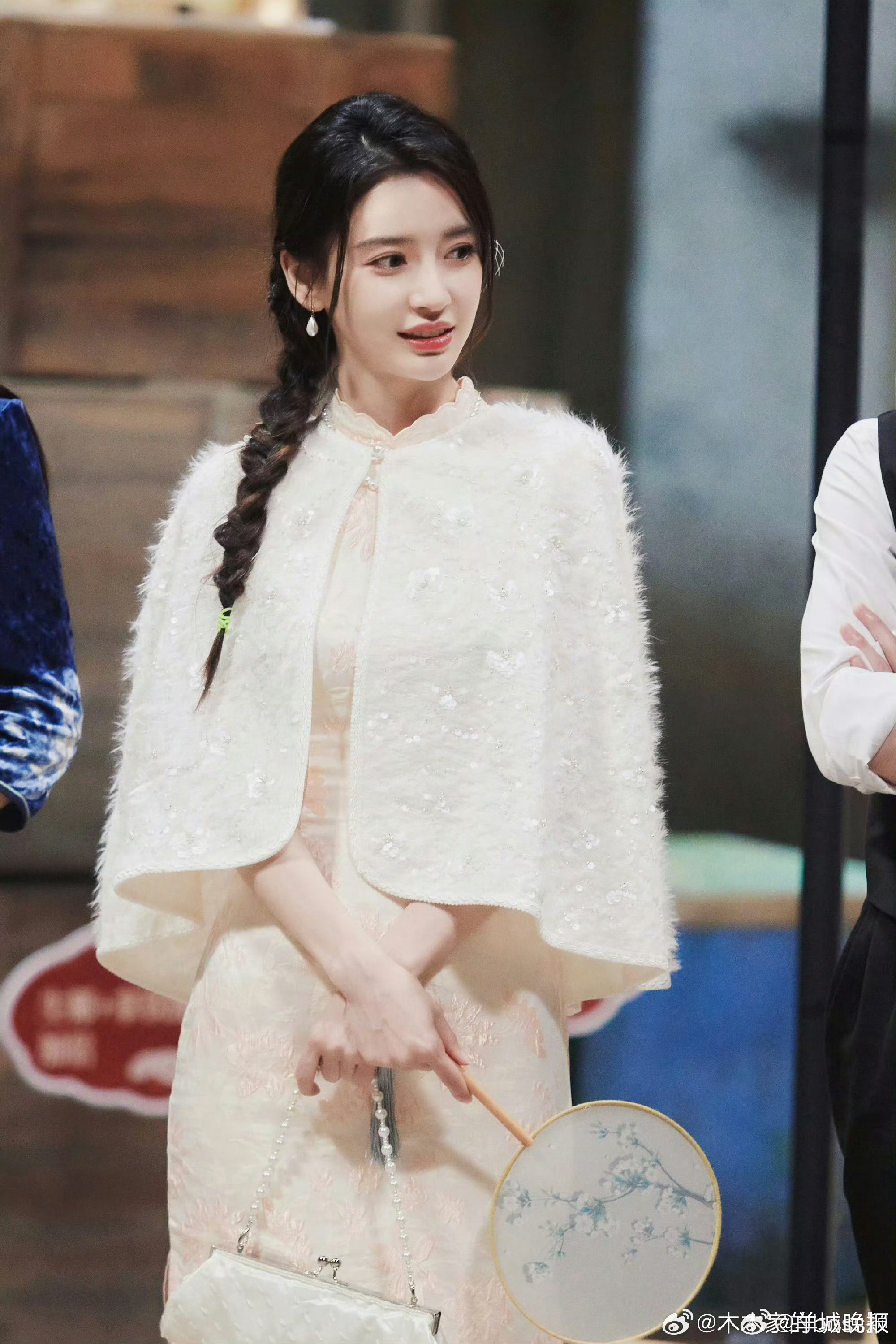 【内娱女星新中式风格造型一览】从明艳华贵到清冷素雅，从端庄大气到灵动俏皮，每一款