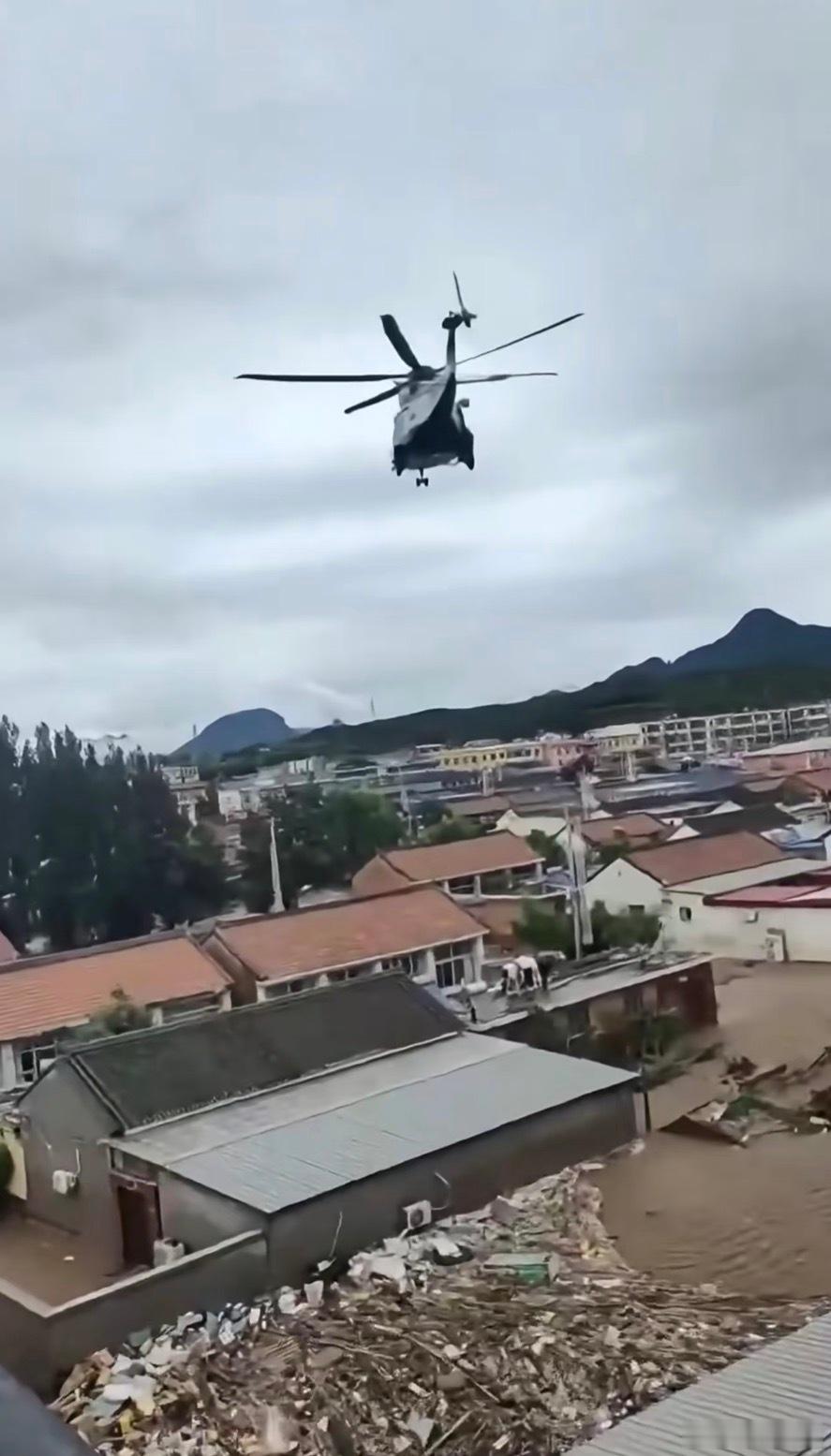 北京因灾死亡30人这么严重呢？大家一定注意安全啊[祈祷] ​​​
