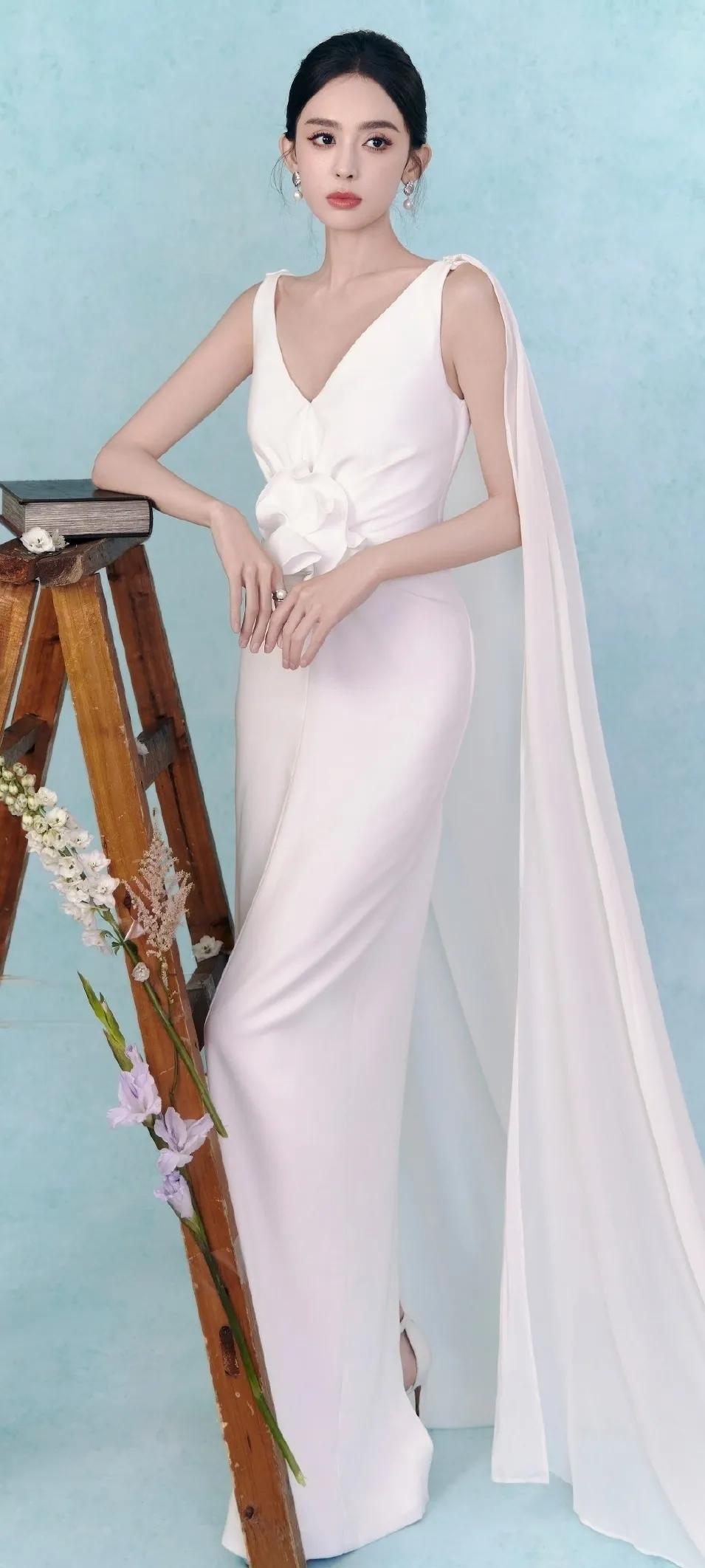 古力娜扎是你心中的女神吗？内娱谁最美 古力娜扎 分享唯美照片