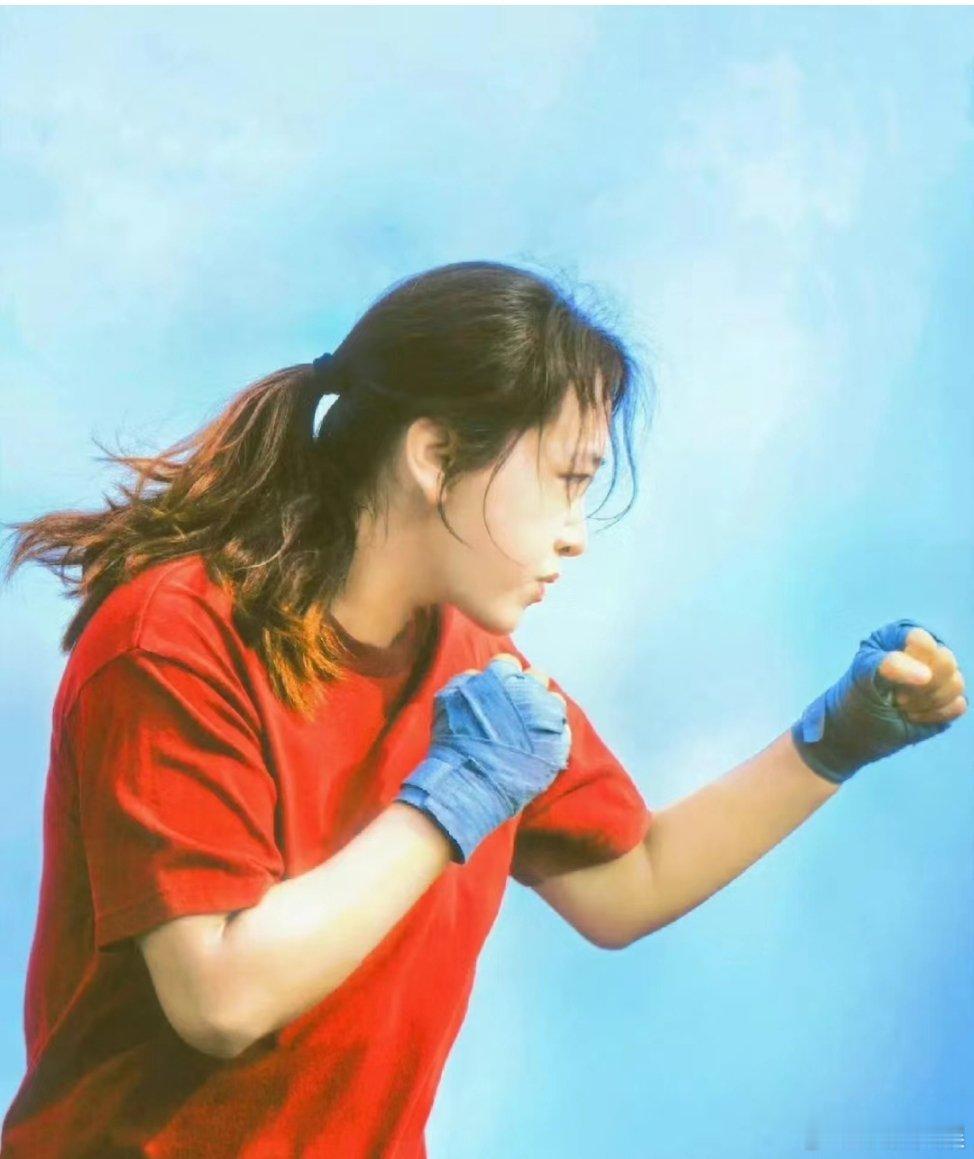 #热辣滚烫0提#贾玲这部电影有多好看？其实也就这样，整个剧情没有吸引力，完全是靠