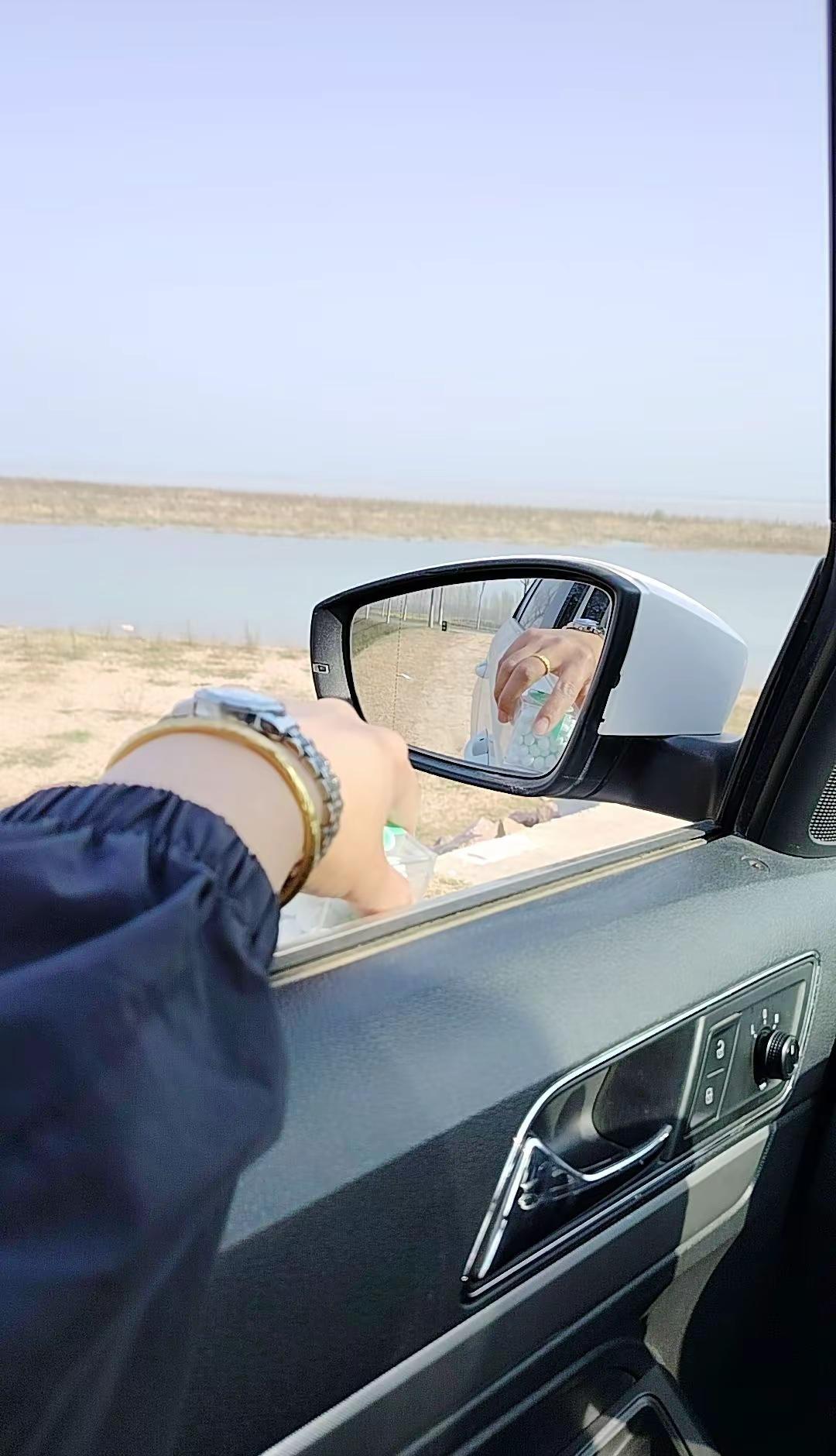 吹着大自然的风，享受内心的平静，