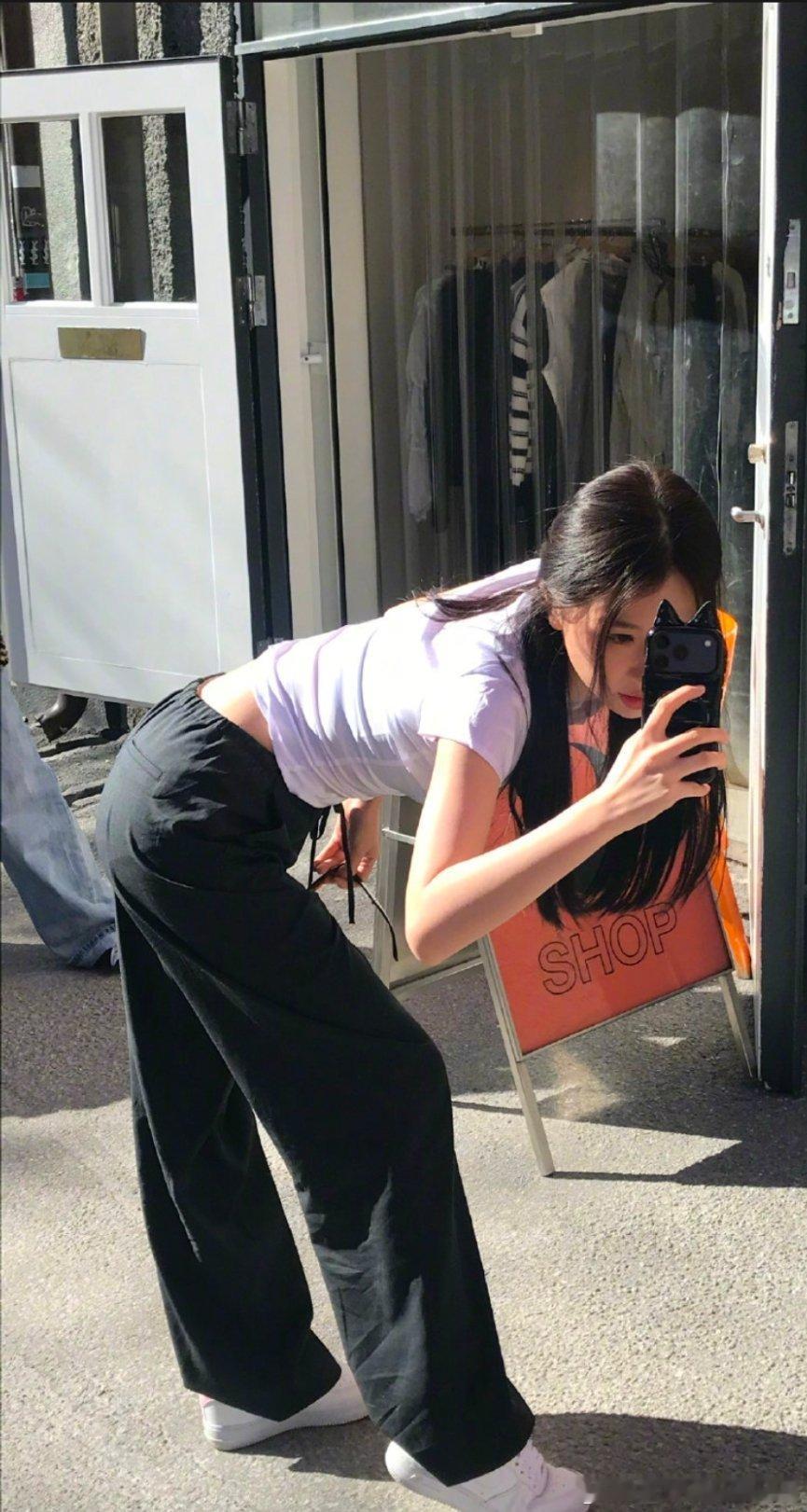 宝宝屁屁我拍拍