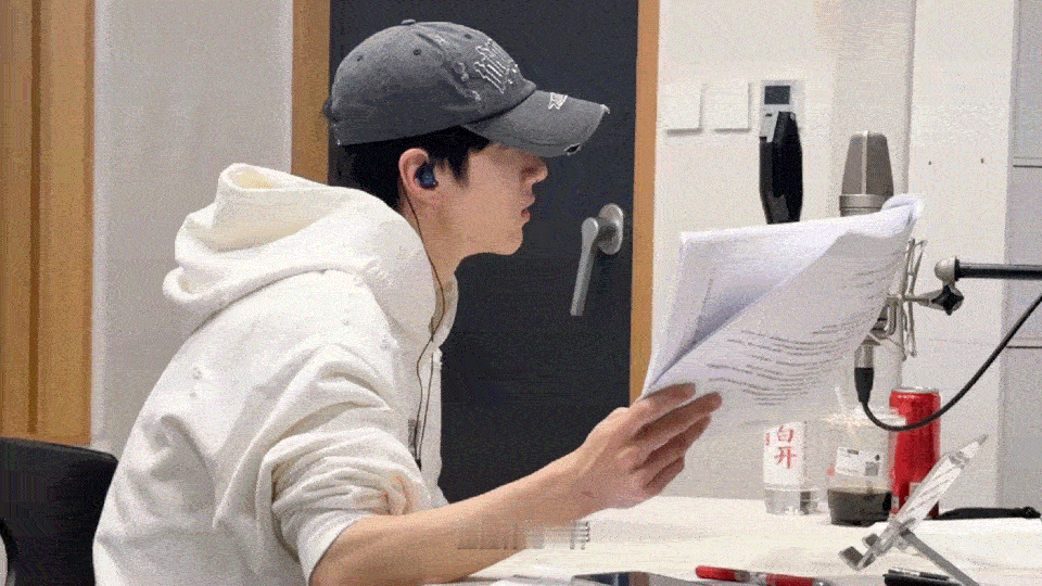 余承恩内娱新晋黑月光 👖家云剧里司徒岭的一生满是悲戚，余承恩将其刻画得入木三分