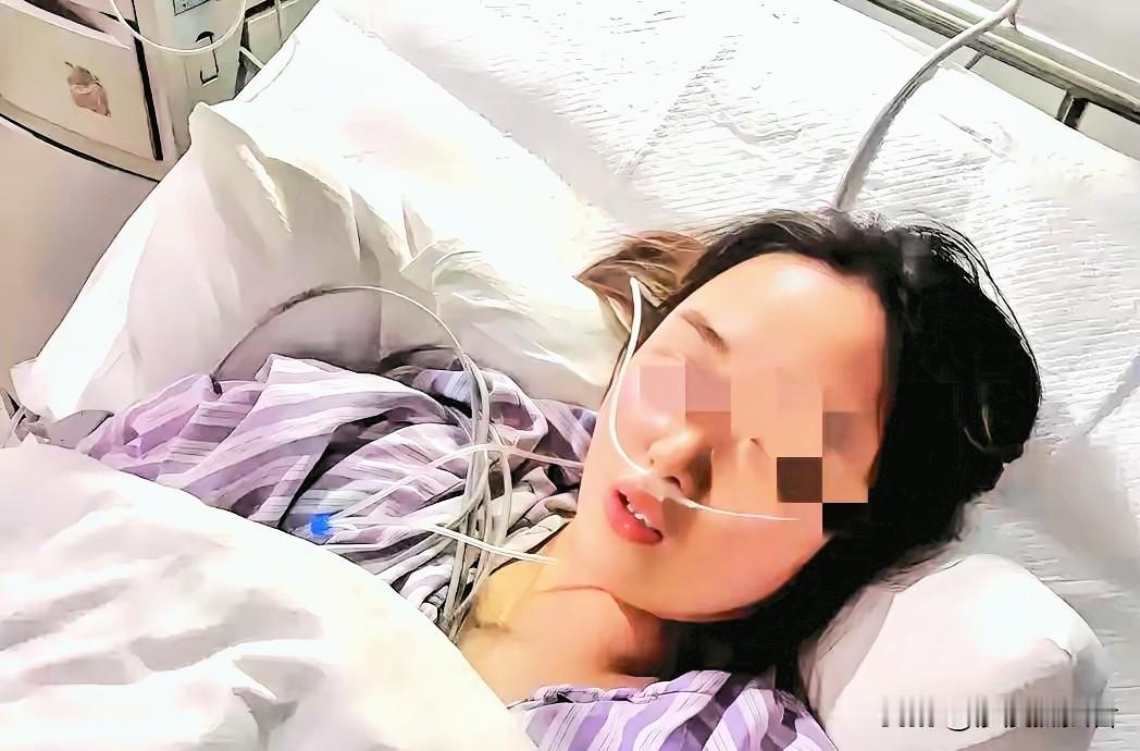 泪目！河南，21岁女孩病危，临终前死死抓住父亲的手不放，然后断断续续说出了自己的