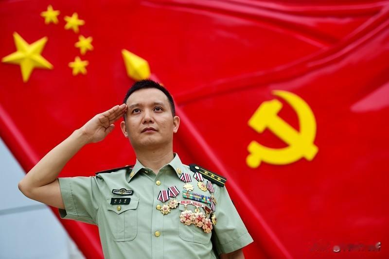 农村大学生退役士兵按照政策规定返回原籍所在地，这不是该不该的问题，你不回原籍，难