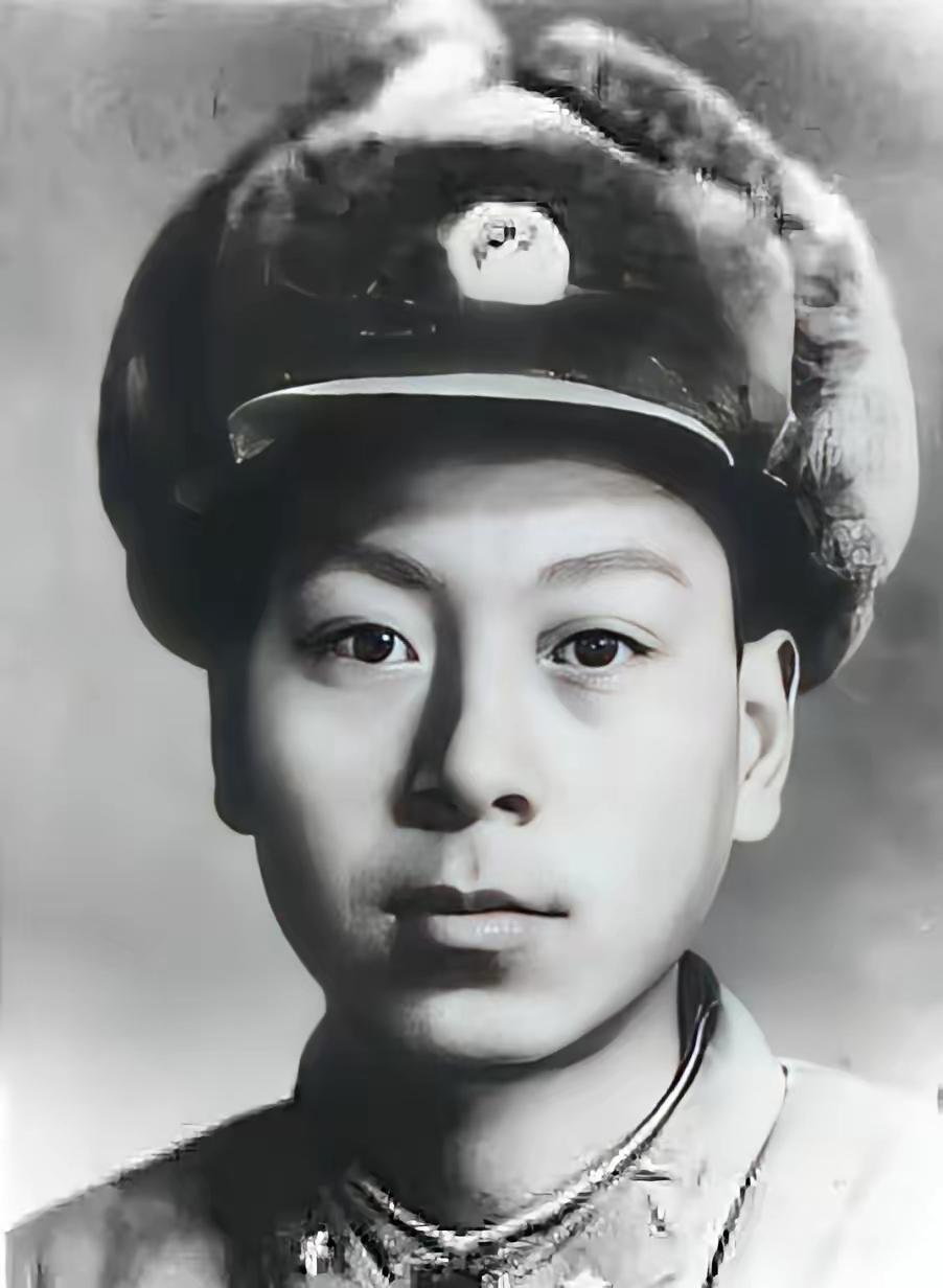 1962年11月18日喀喇昆仑山下，我军边防一个连掉进印军埋伏圈，被两处暗堡堵在