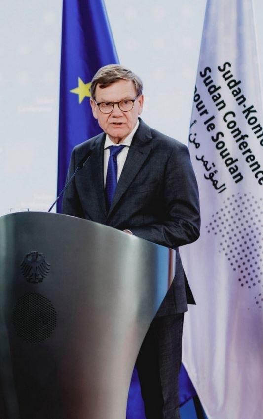 苏丹的战争影响着我们所有人。在柏林举行的苏丹问题会议上，德国外交部长约翰·瓦德富