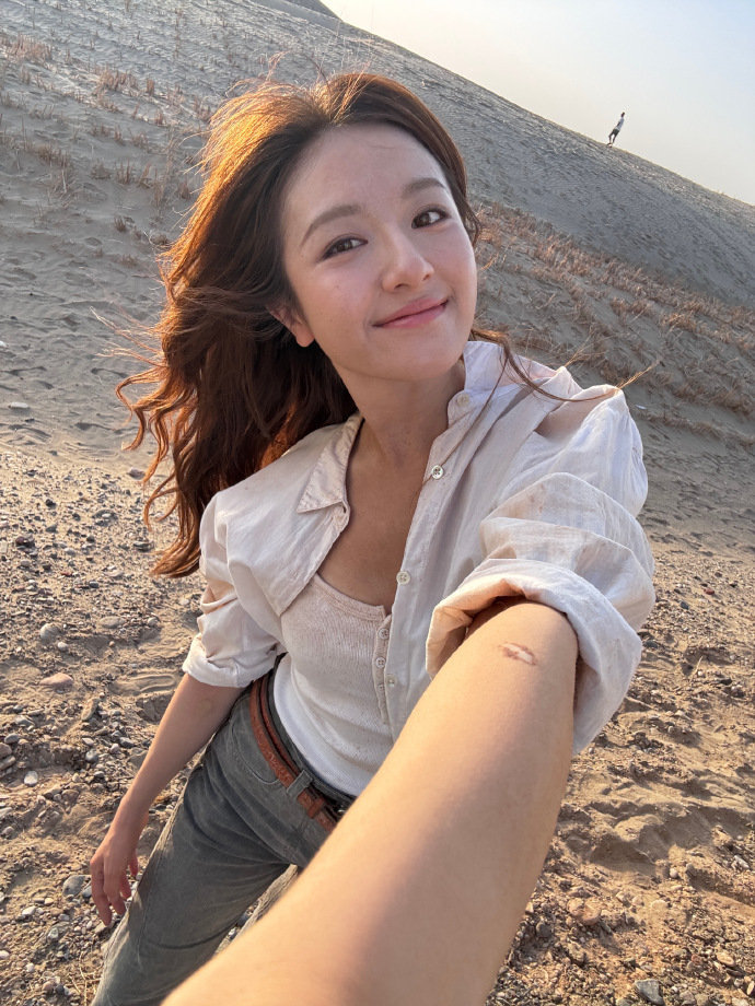 李兰迪沙漠废土风李兰迪野性美感 李兰迪沙漠废土风，李兰迪《喀什古城》夏孜营业li