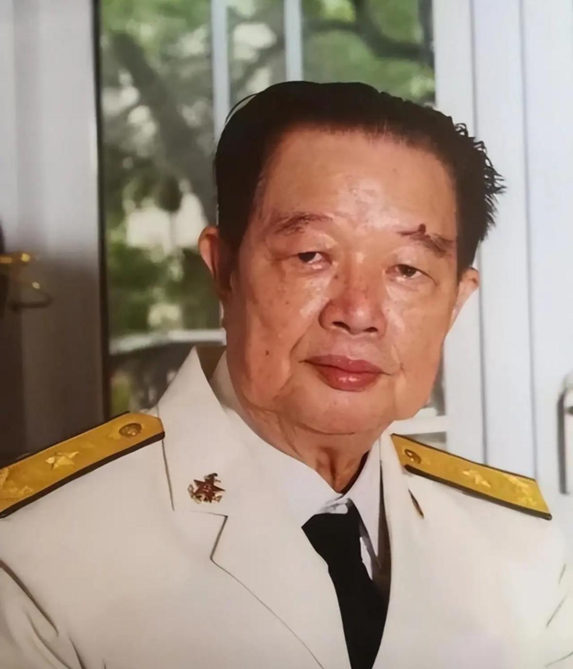 刷到5月18日国防部关于南沙的回应，看着通报里那些熟悉的措辞，我默默端起茶杯，半