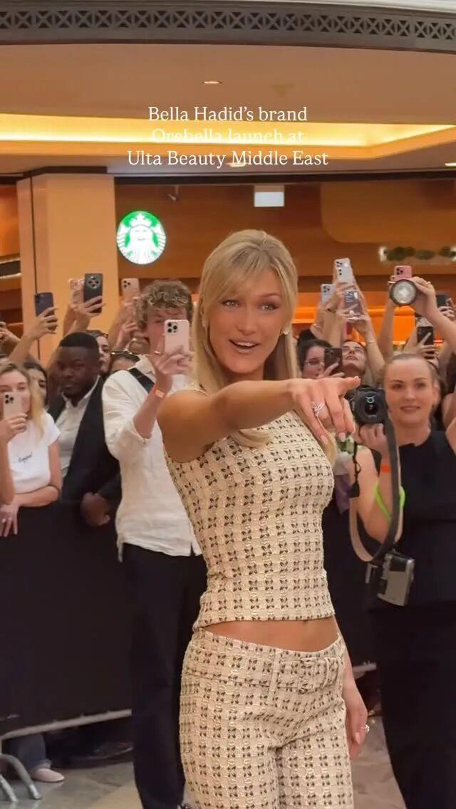 Bella Hadid 最近透露自己实现了自己的梦想，她的美妆品牌 Orebel
