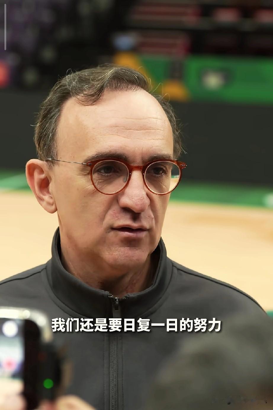 乌戈主教练赛前采访，都说到了点上，绝对的好教练。

辽宁男篮第二个主场，新赛季第