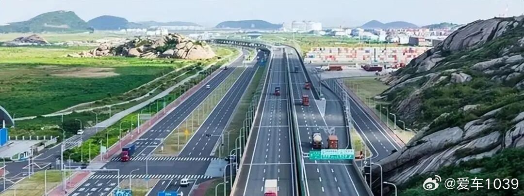 【爱车安全贴士 今年已有多条高速在收费期满后停止收费，高速免费时代真的要来了吗？