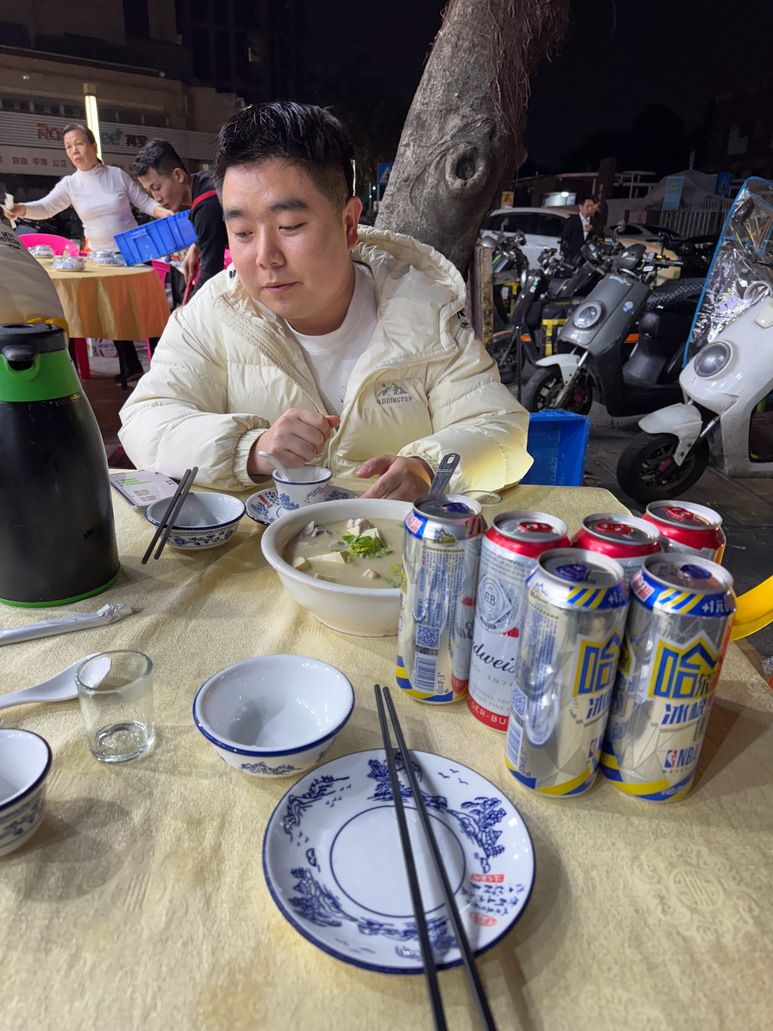 静静等待跨年，祝大家元旦节快乐，心想事成，帅的一匹  