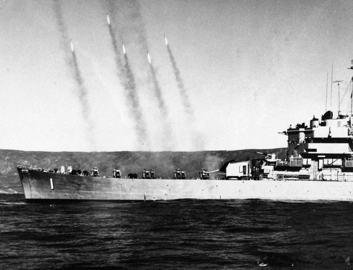 1956年4月美国海军IFS（Inshore Fire Support Ship