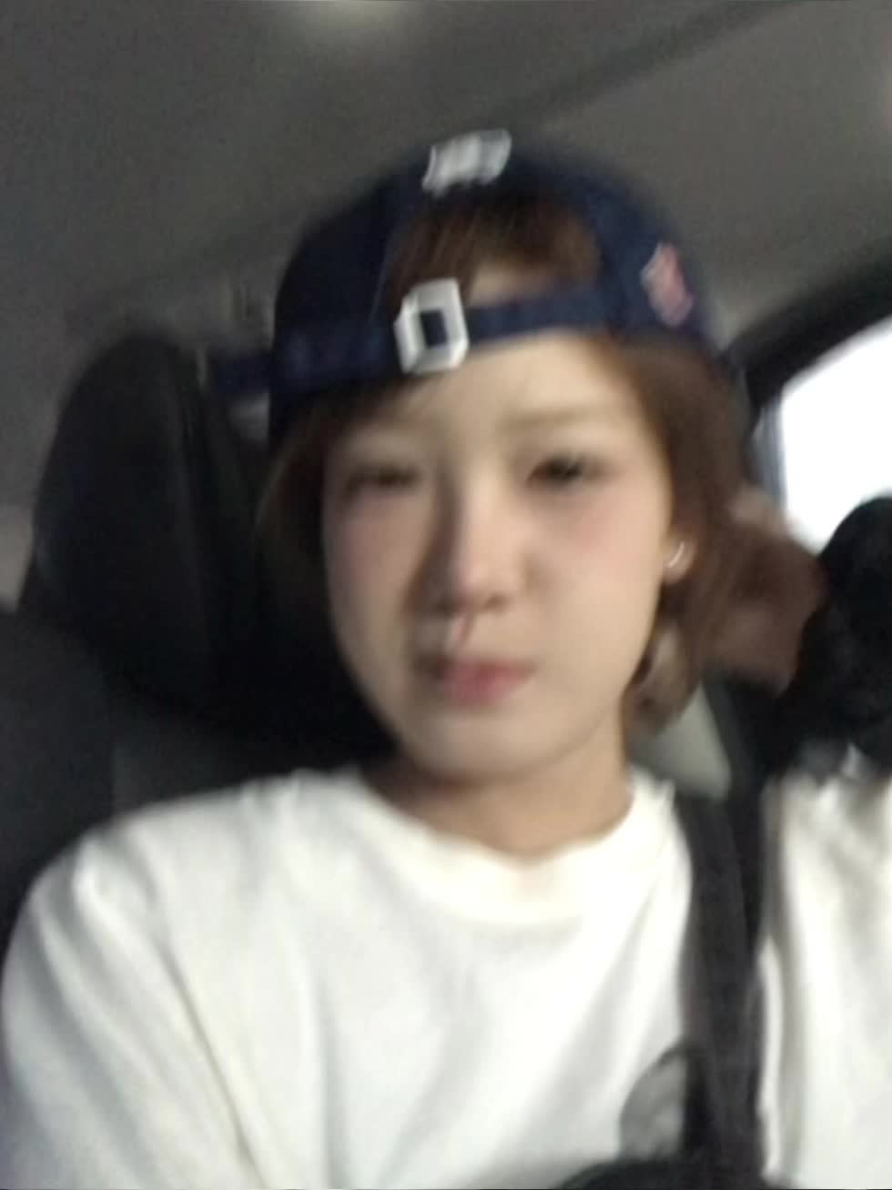 我那个时候十九二十岁 当然觉得自己很帅啊