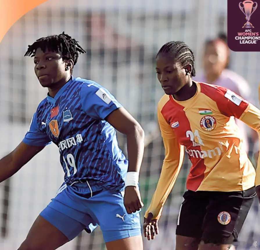 王霜双响封神！武汉女足2-0登顶亚冠，提前晋级八强太霸气！上半场7分钟闪电破门+