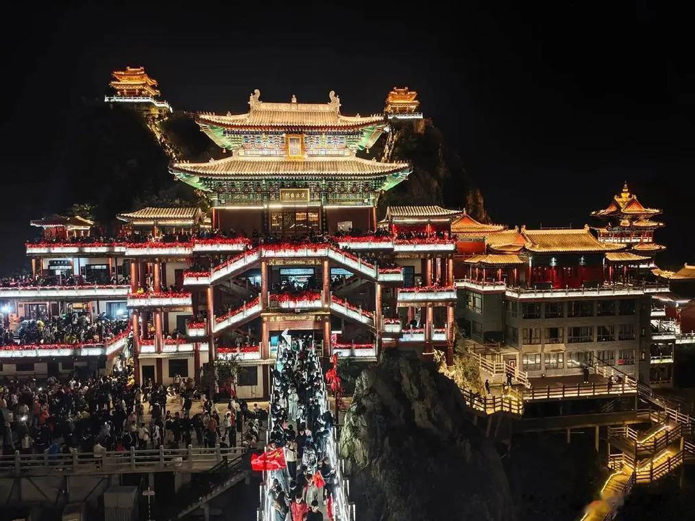 五一老君山保姆级攻略，真心建议出发前先收藏✨作为经常跑老君山的旅游爱好者，真心提