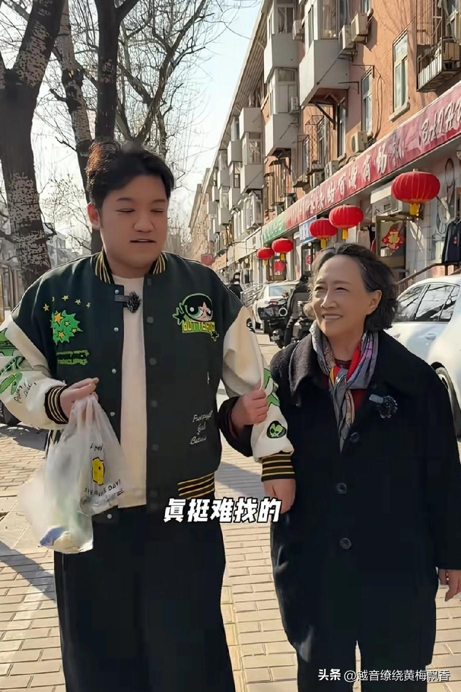 大家还记得《家有儿女》中那个胖乎乎的十分可爱的小雨吗？他的真名叫尤浩然，他带着剧