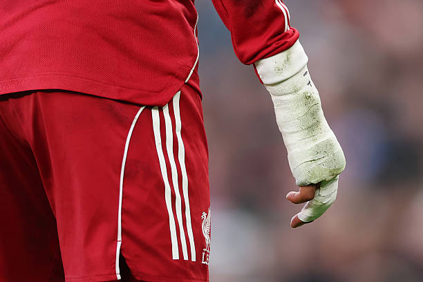 泰晤士报（3月17日）：为何众多球员都戴腕带？无论是出于迷信、穿搭考量，还是医疗