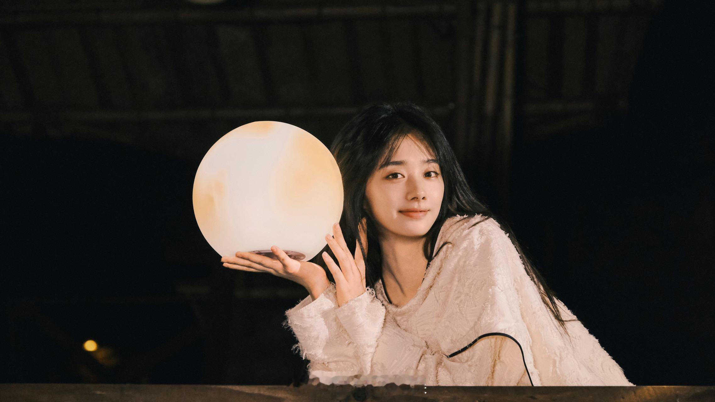 他们聚在这里是为了给王影璐包场 什么情况？居然一下子集齐了他们四个男演员！原来是