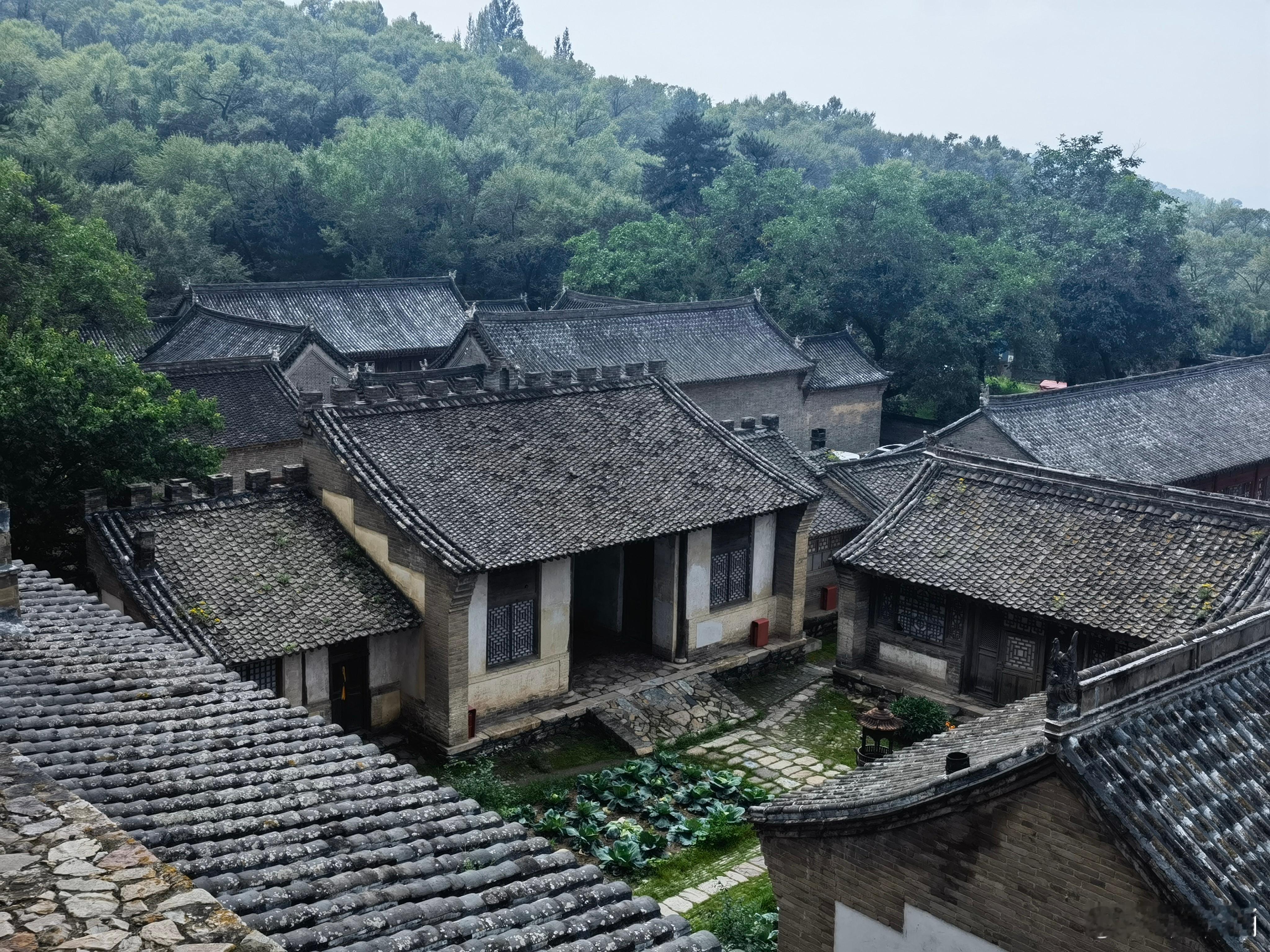 S-到今天为为止，把“达链”“自主可控链”这些最热点升级一下，抽象出来，还是紧紧