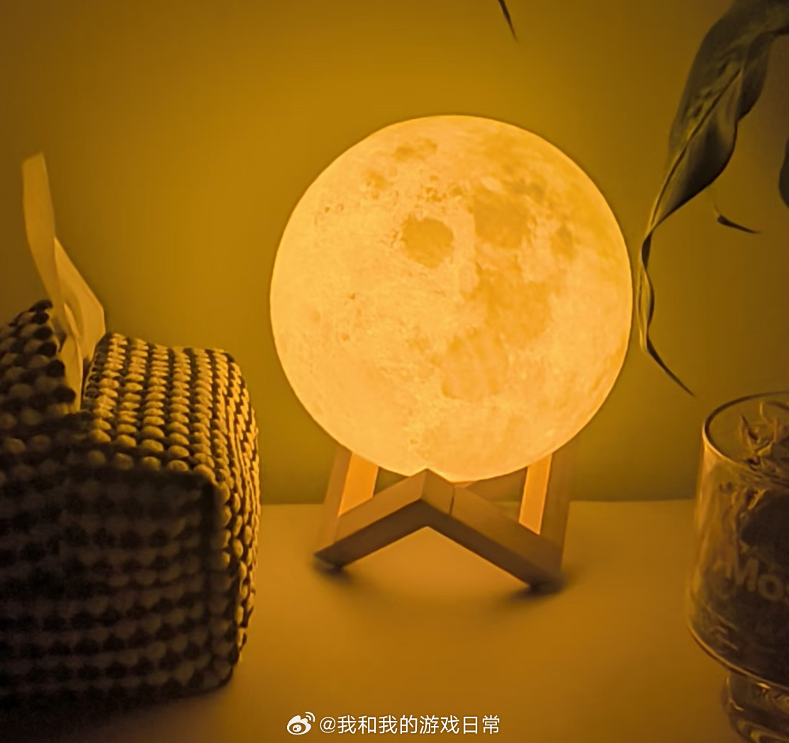 小夜灯 性早熟给我吓得，我小时候天天开小夜灯，初三才来生理期，完全没有性早熟啊，