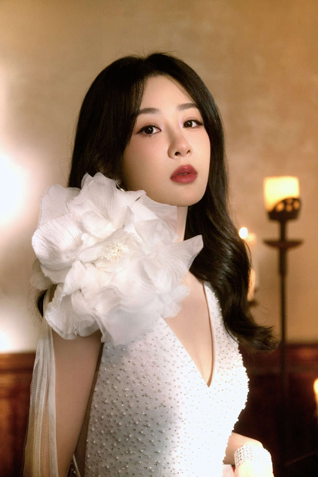 💜#杨紫何惟芳# 生活奇奇怪怪，你得可可爱爱，元气满满，开启新的一天 ​​​