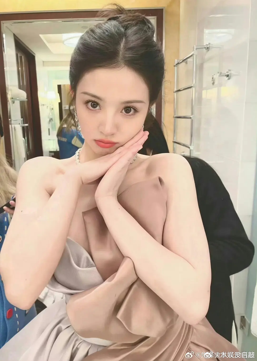 田曦薇早期无刘海造型好评很多～田曦薇