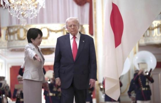 在敦促日本纠错这件事上，中美俄三国首次同步
 
3月19日，中国外交部发言人在例