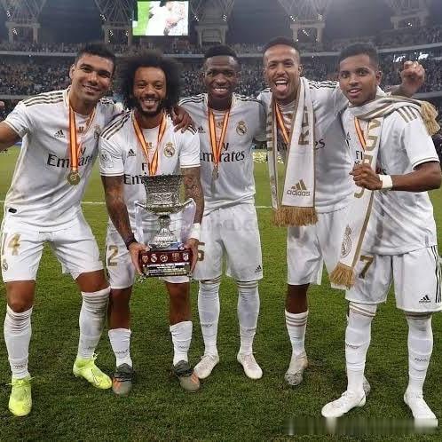 马塞洛：“威尼修斯和罗德里戈？他们是了不起的足球运动员，而且为人也十分出色。我从