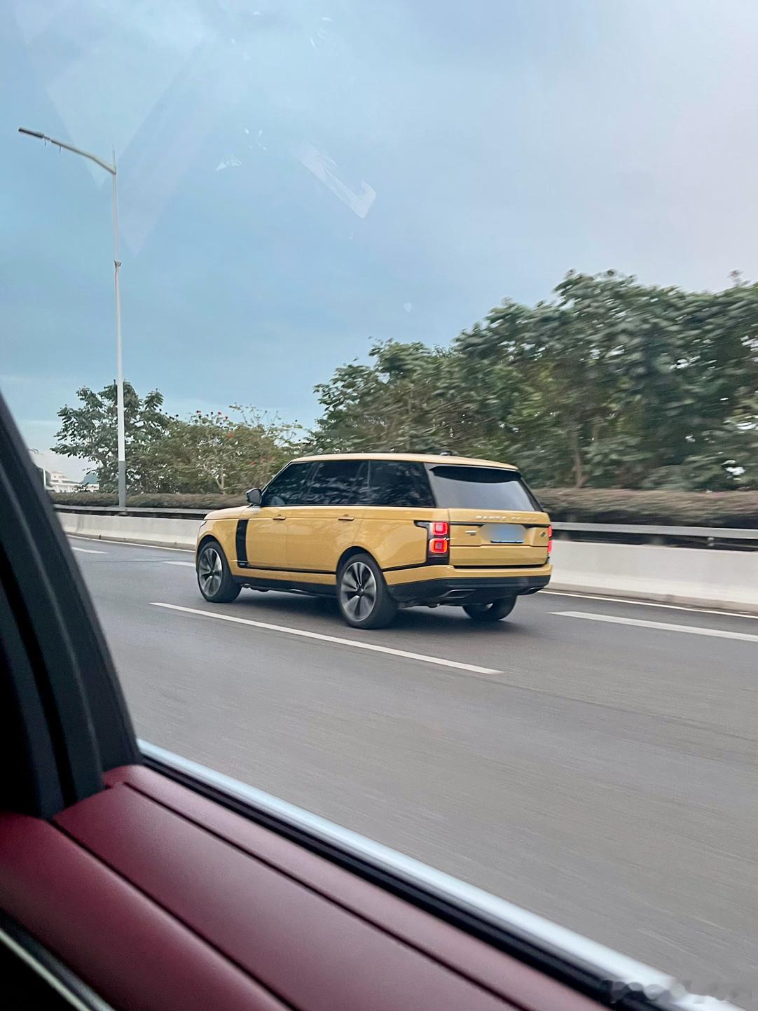 50周年揽胜，感觉这辆是正版[馋嘴] ​​​