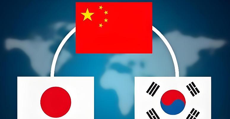 有日本网友宣称，若日韩联手对华开战，还能得到北约和美国支持，中国最多撑不过一周。