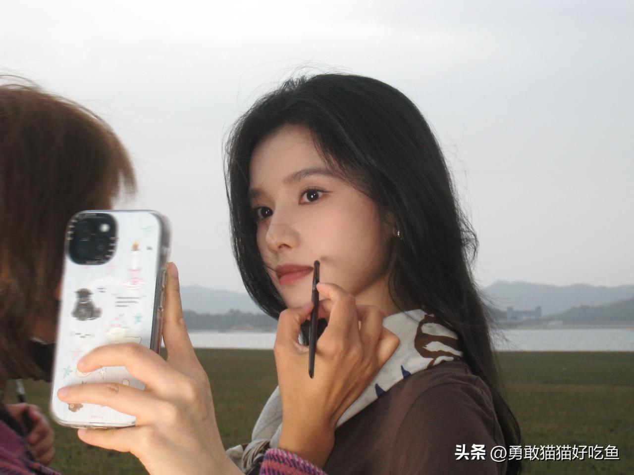 张婧仪分享图片