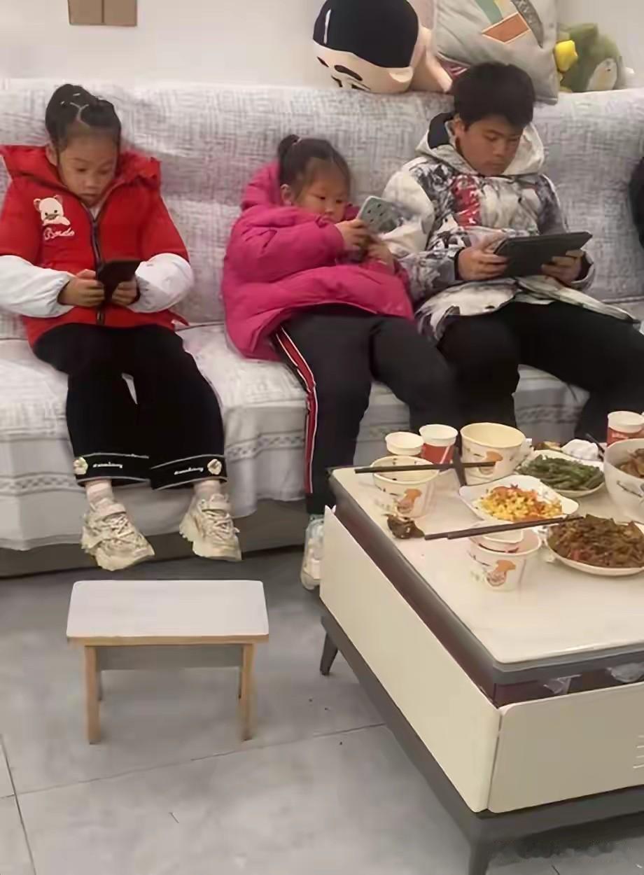 别让网络游戏，吞噬孩子的青春与未来，呼吁国家全面禁止网络游戏，让孩子们有一个健康