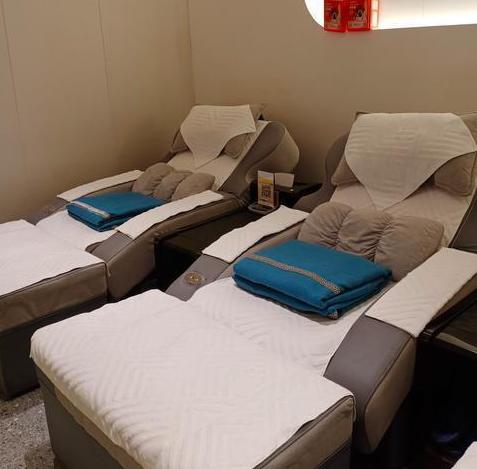 一位探店博主说:
柔式spa，是足浴店最无耻的擦边球，千万不要去碰。虽然不违法，