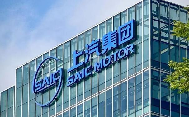 中国人直接把厂，修到西班牙军事基地旁边。

上汽集团要在西班牙加利西亚自治区的费