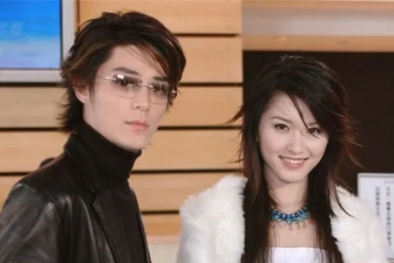 追《乘风 2026》（浪姐 7）的理由，她一句 “2026 谁都不要相...