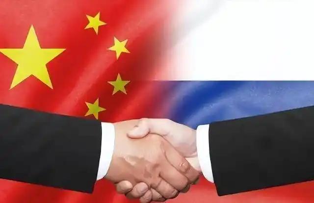 黑龙江上的那事，俄罗斯人的态度最近来了一百八十度大转弯。
阿穆尔州州长奥尔洛夫日