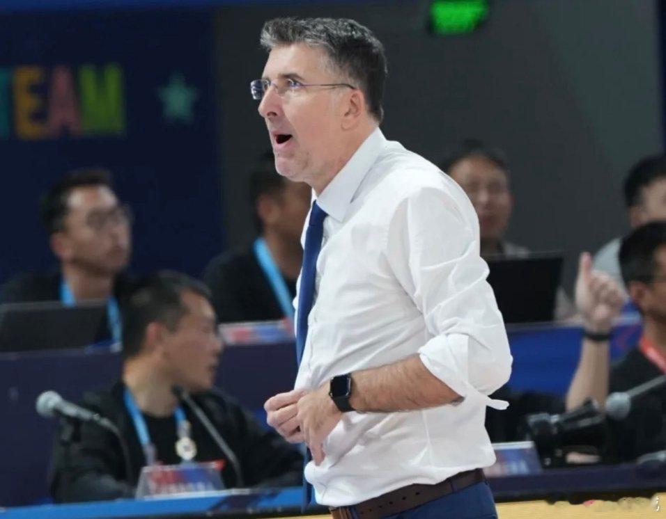 恭喜格指导，希望在新疆队再创佳绩。cbacba30年