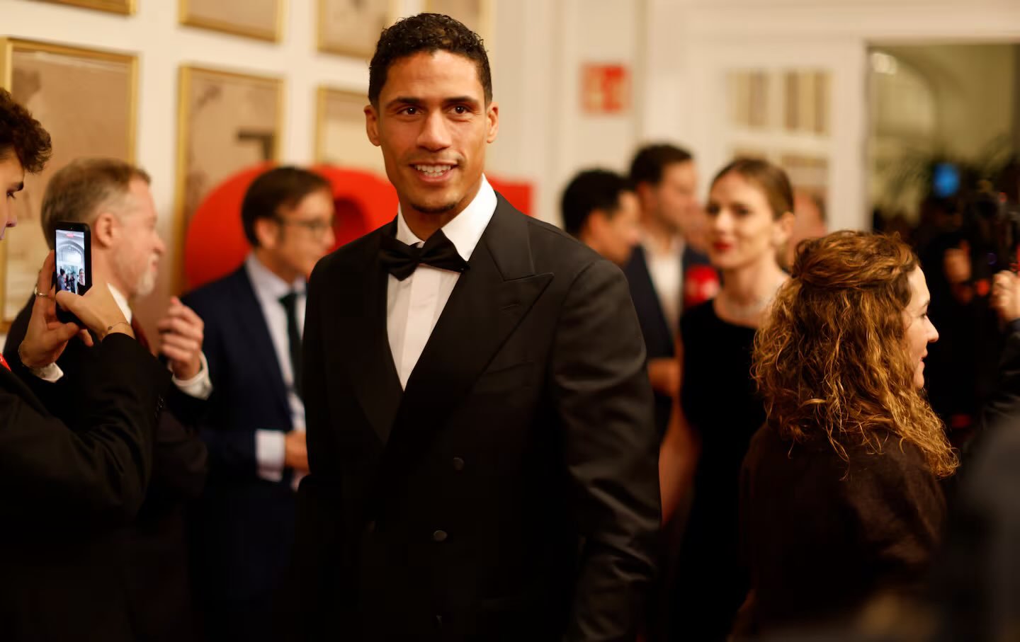 瓦拉内：“18 岁的我像个孩子一样来到马德里，离开时已成为男人。这段时光我尽享其