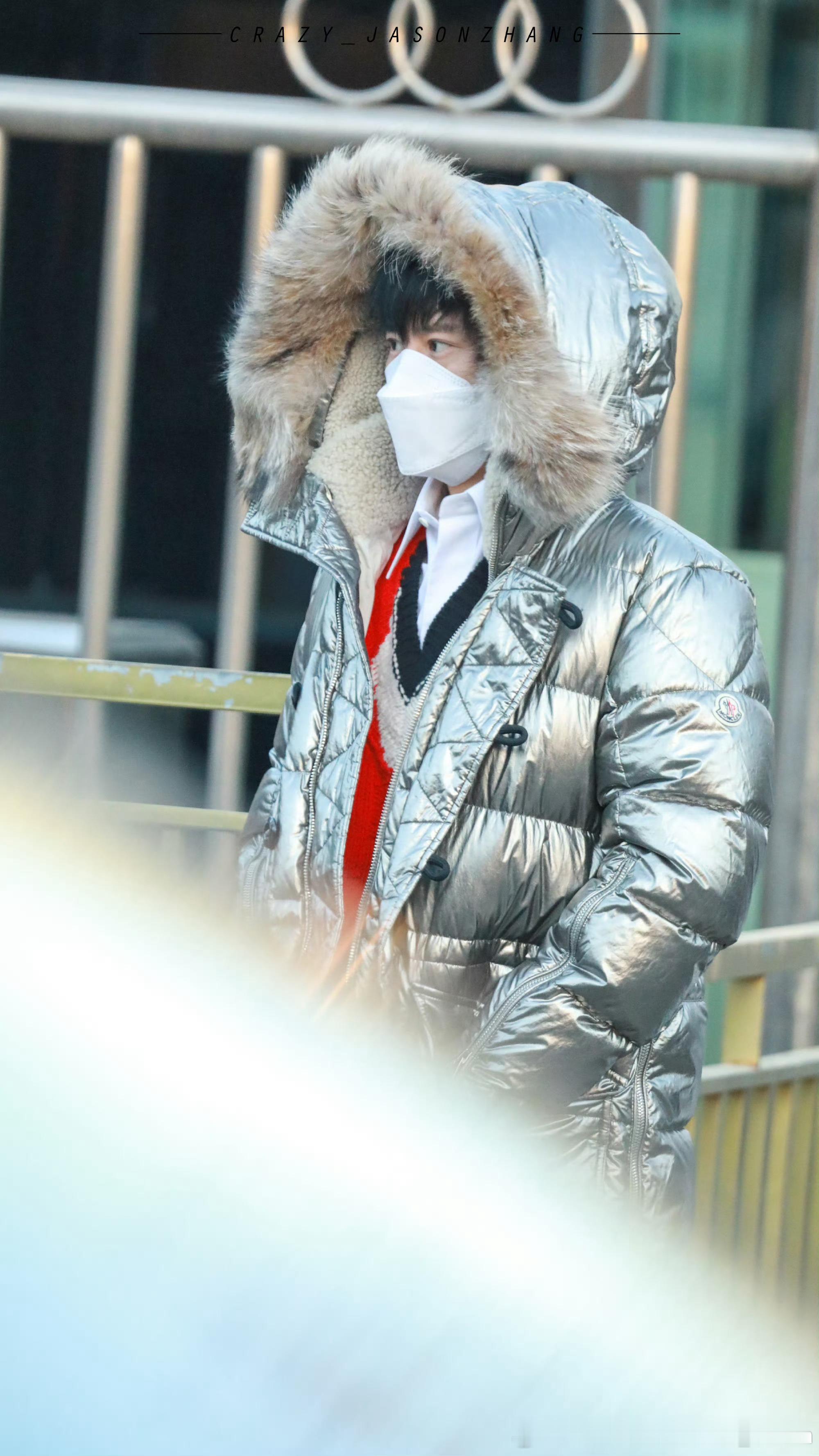 我什么时候能看到张杰穿羽绒服的样子[熊猫] ​​​