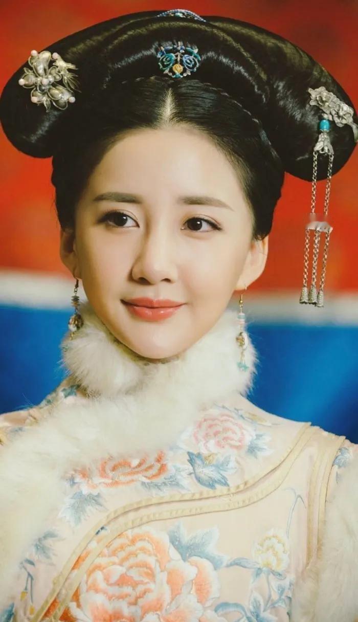 1603年，大妃孟古哲哲临终前，想要见母亲最后一面，遭到哥哥拒绝。大舅子的绝情，