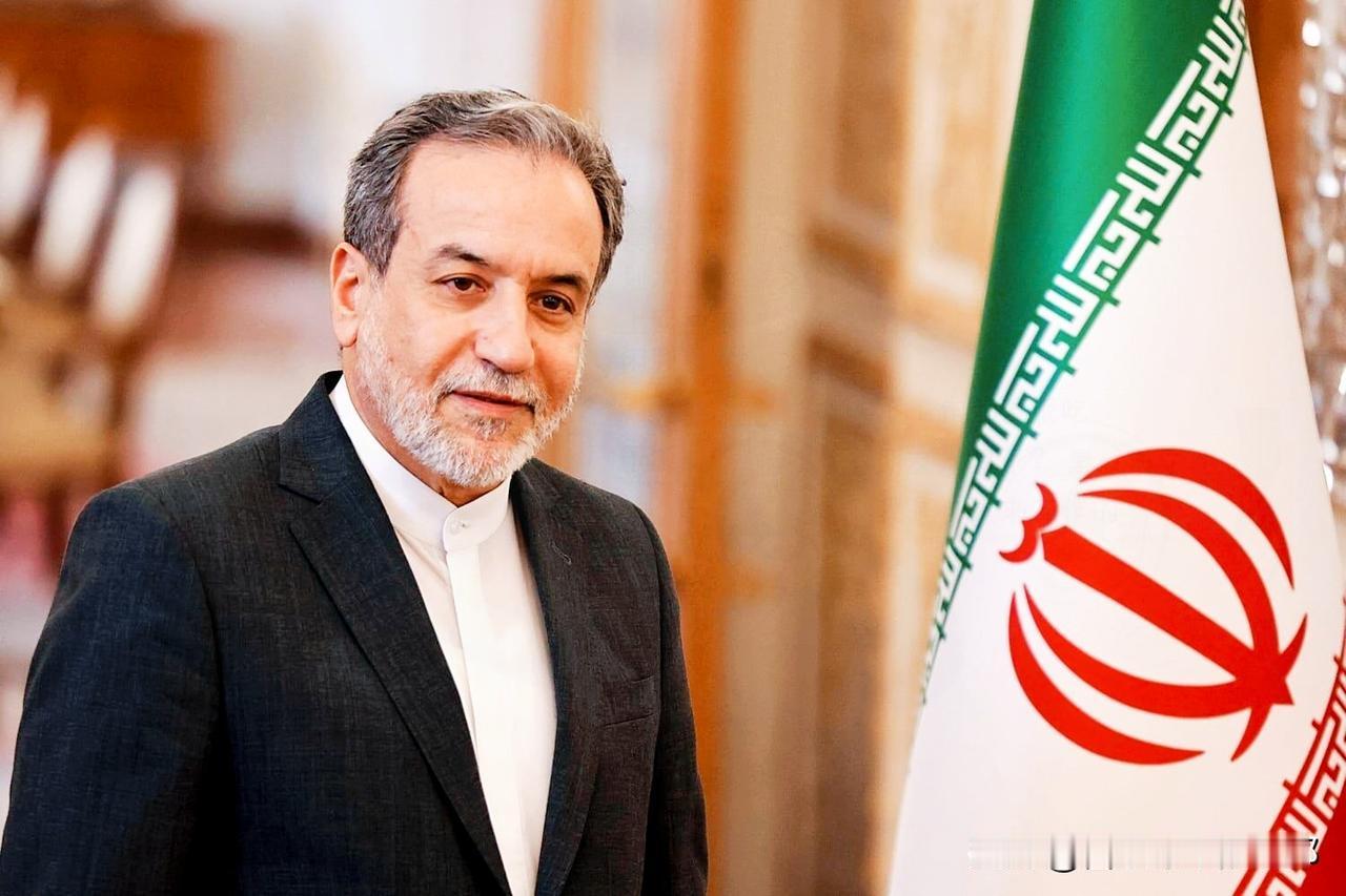 伊朗外长突然折返
中东一夜变盘！
美国被踢出霍尔木兹海峡？

局势说变就变！
