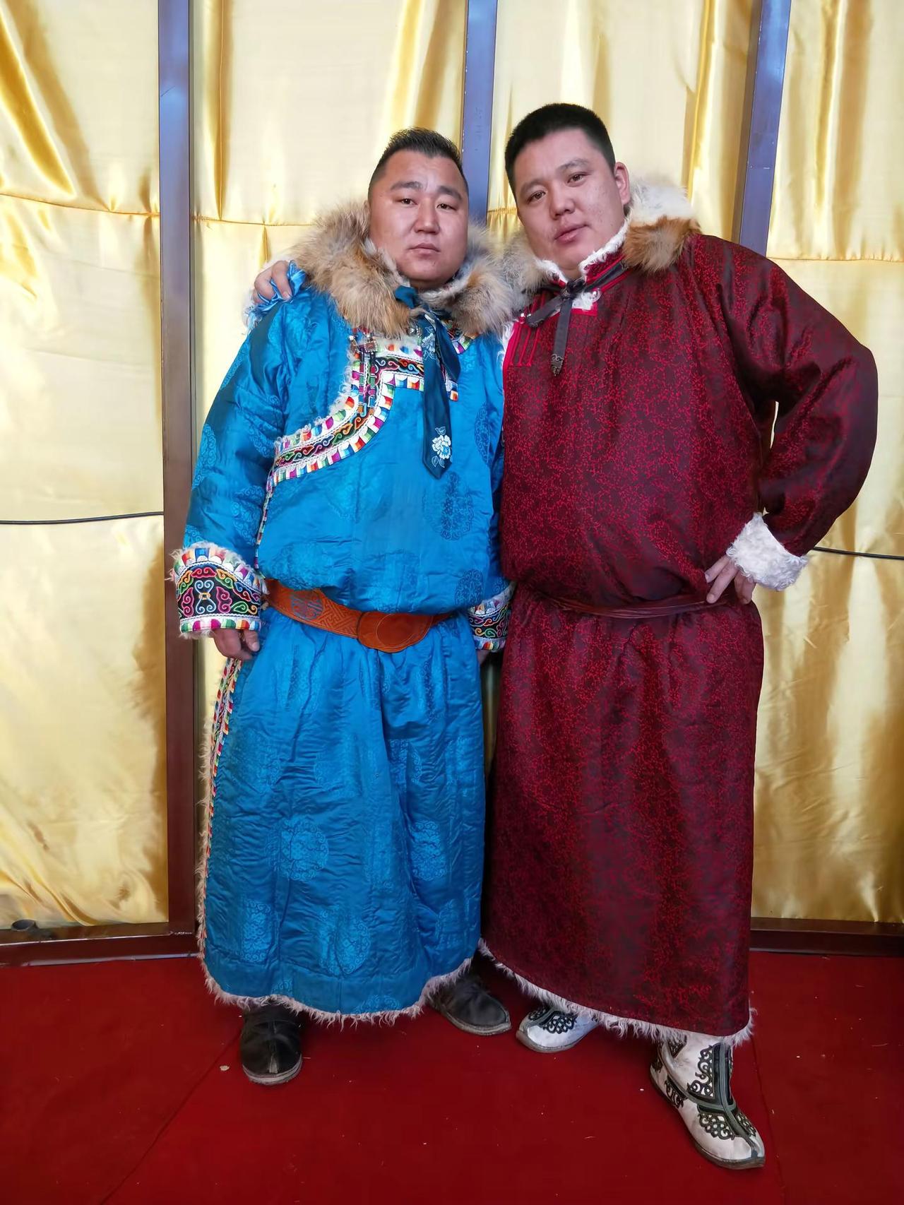 不多说了，民族风服装 民族服装民族文化