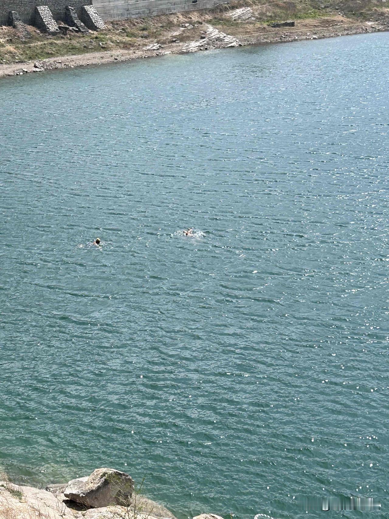 去父留子的答案来了

昨晚写了一篇别人家的故事，说白了就是朋友三十七八的未婚独生