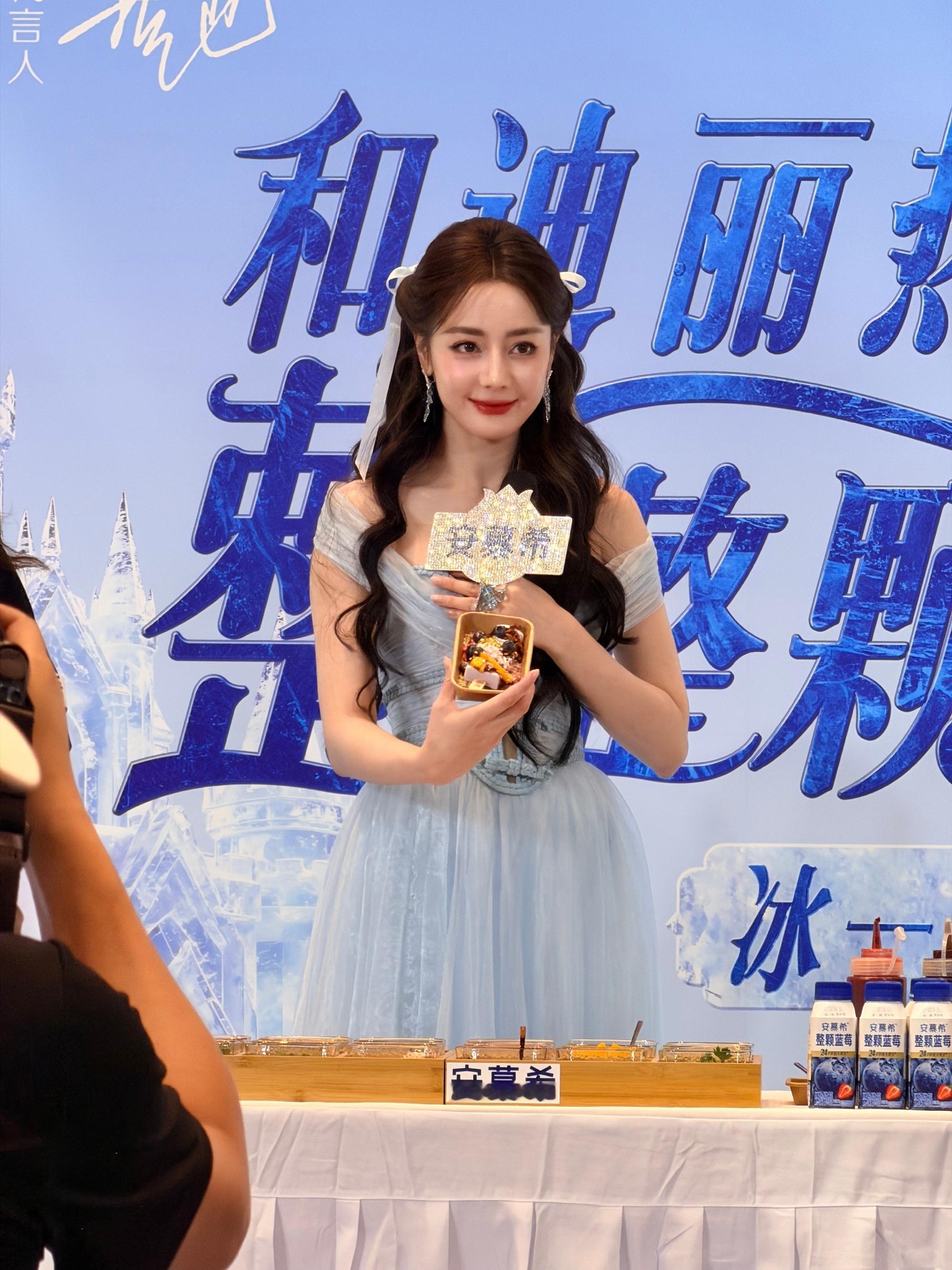 漂亮宝宝呀🥹看得出她是公主～ 