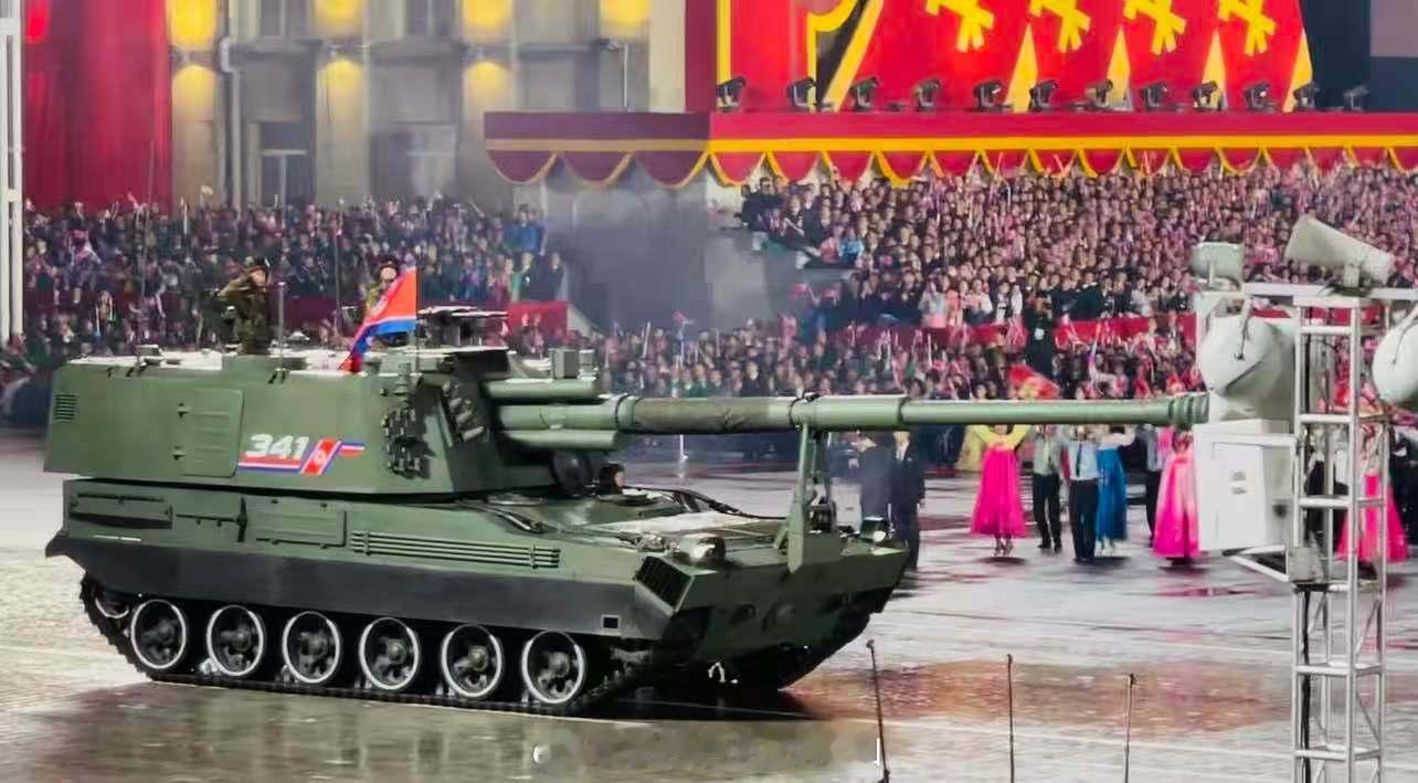 🇰🇵155毫米自行加农榴弹炮烽火问鼎计划每天认识一件兵器 ​​​