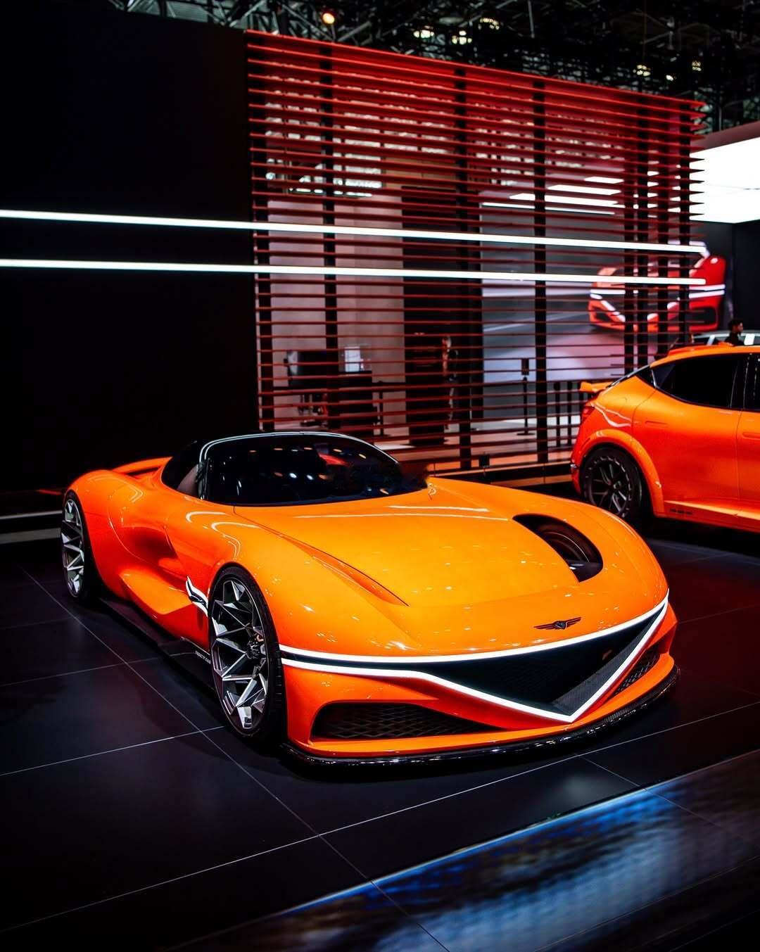 捷尼赛思倾注全部设计功力的千匹概念 Hypercar，专为 GT 赛车企划打造的
